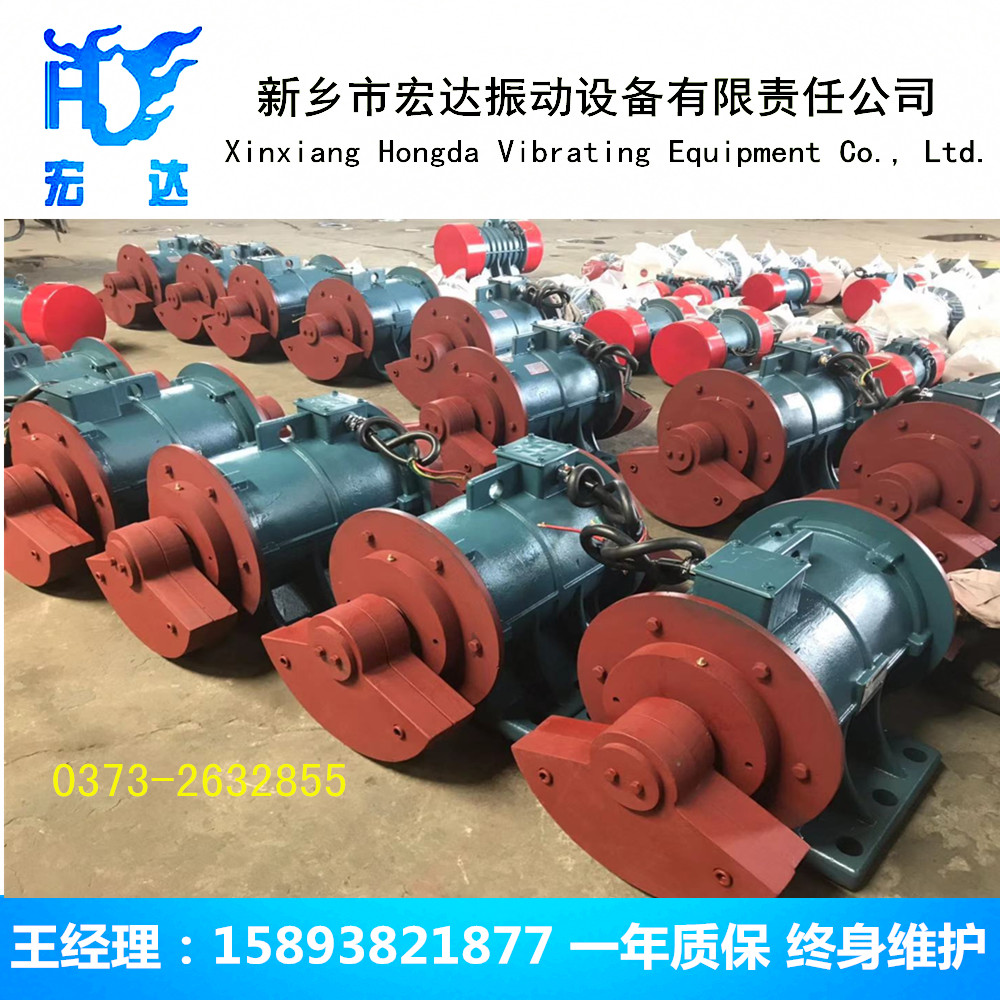 王 藍(lán)色2.jpg 王 藍(lán)色2.jpg